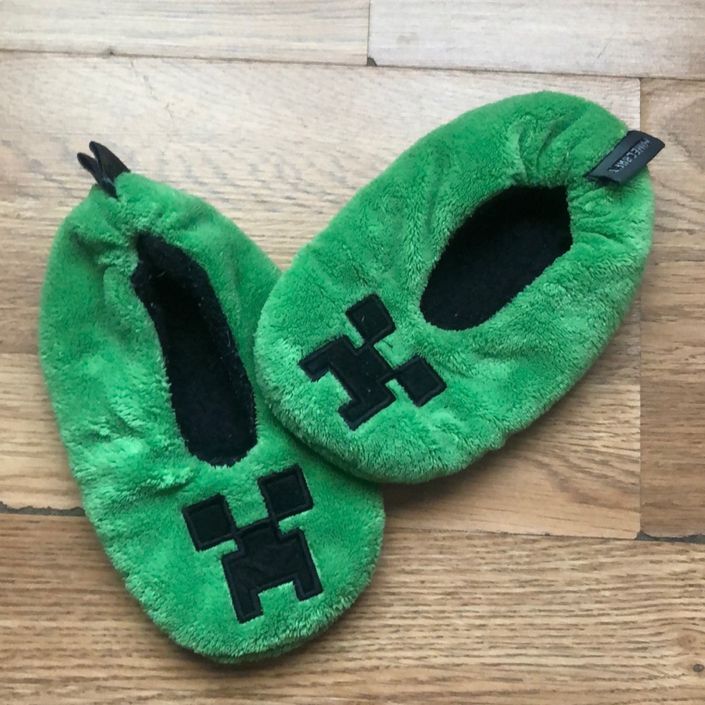 Creeper Minecraft Slippers